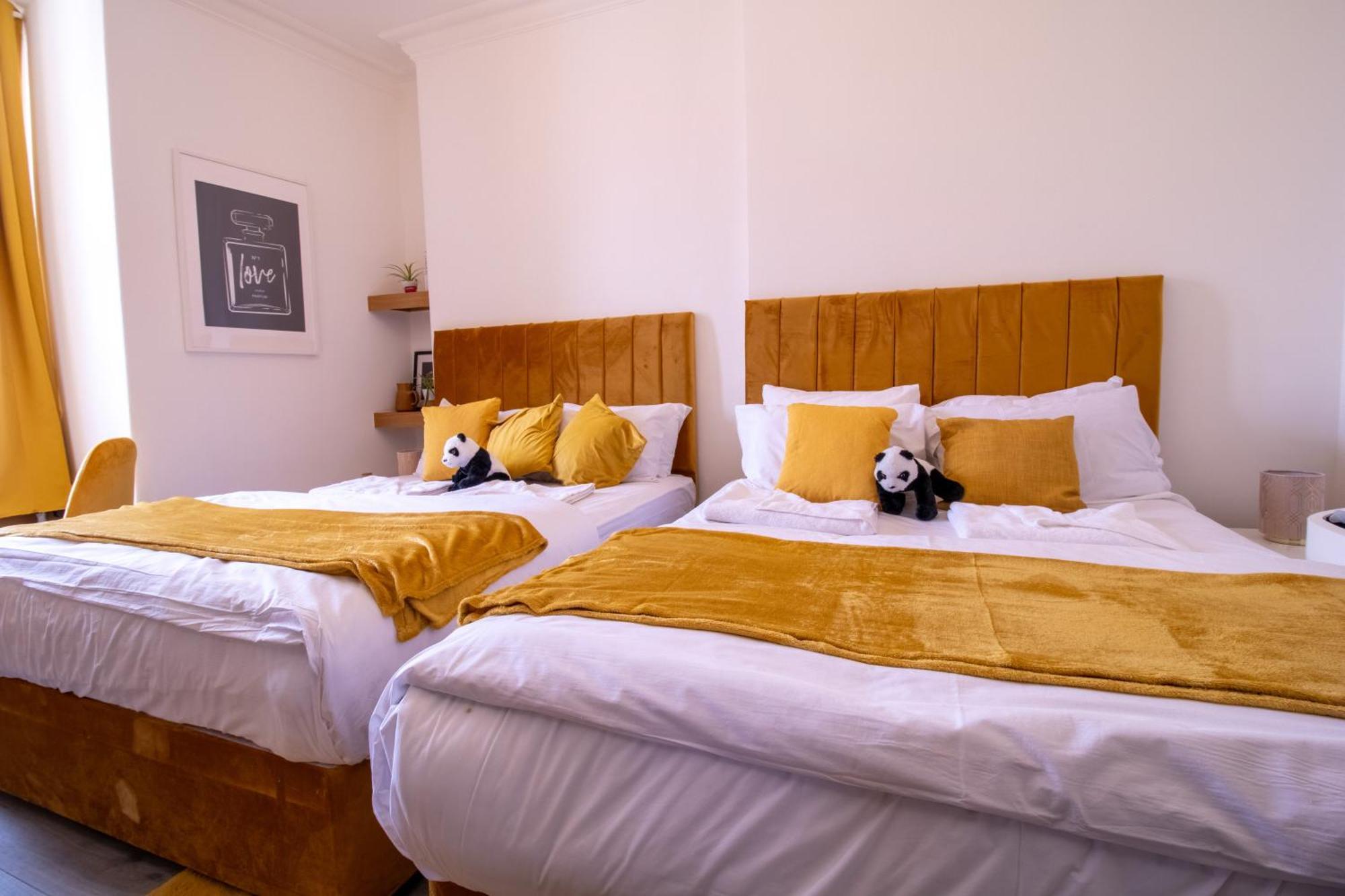 Spacious Studio Apartment On Oxford Street 9Gc Londen Buitenkant foto